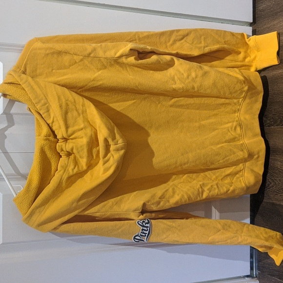 Yellow medium half zip hoodie from pink 🩷 - Picture 4 of 5